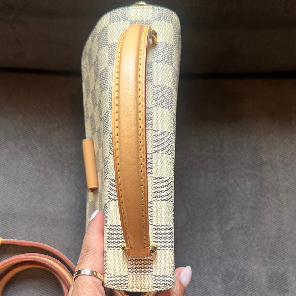 Louis Vuitton Damier Azur Croisette Shoulder Bag in White, Gray & Tan - Picture 12 of 15